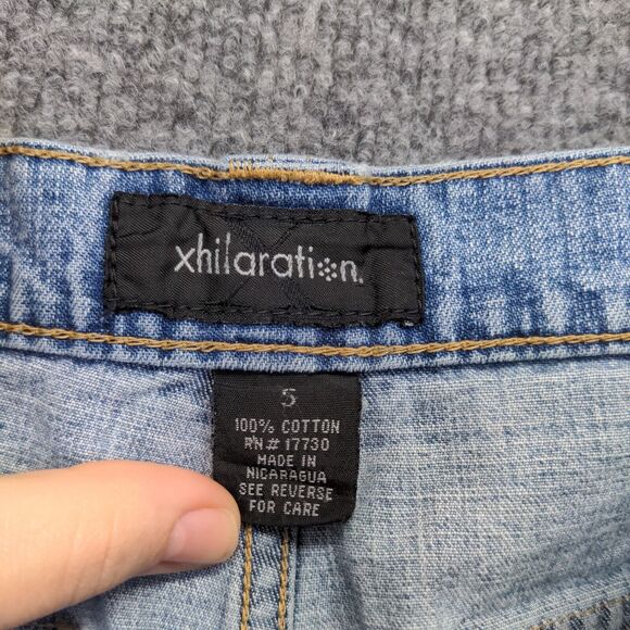 Xhilaration Womens Jean Shorts Blue Size 5 Denim Cotton Pockets Belt Loops - Picture 10 of 10